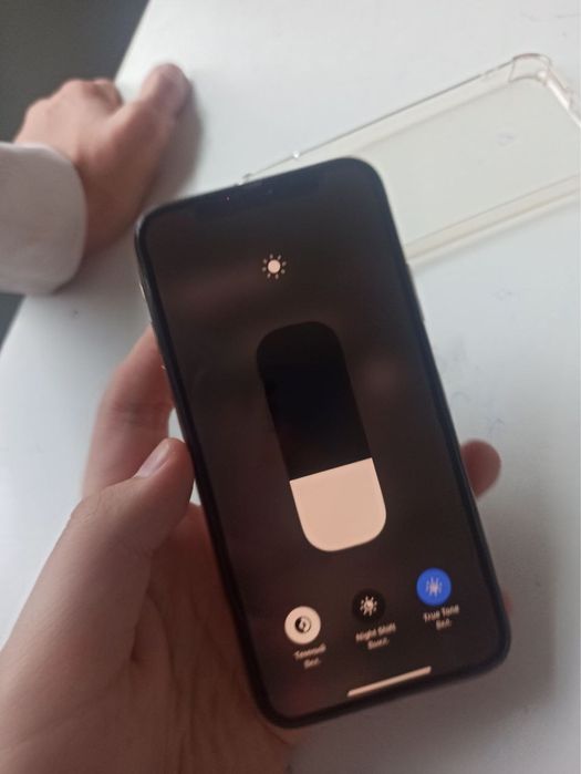 Продам айфон хс