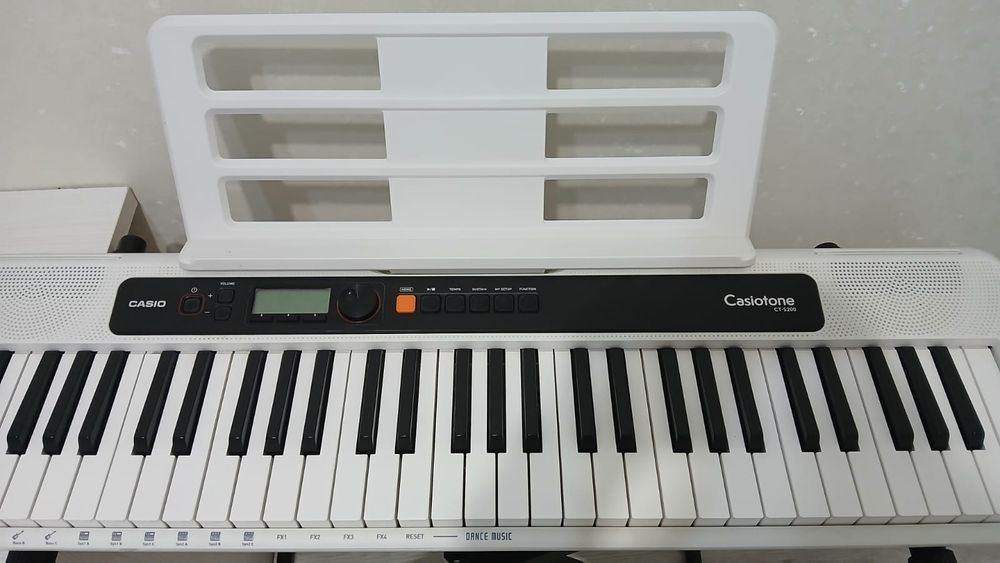 Синтезатор Касио оригинал