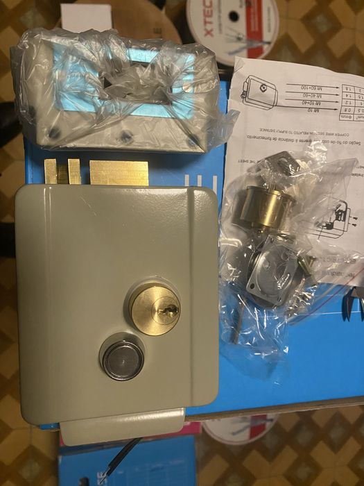 Электромеханический замок от 100.000 до 250.000