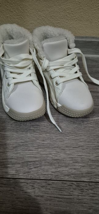 Ghete de iarana Primark