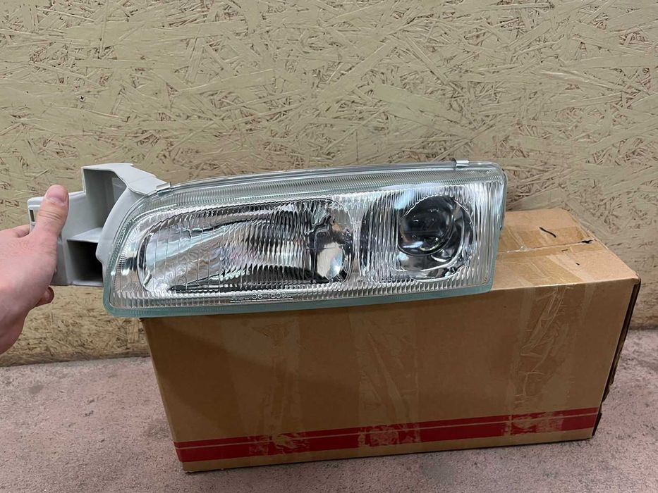 Фара на Mazda 626 (Cronos) 1993- / Мазда 626 (Кронос) 1997