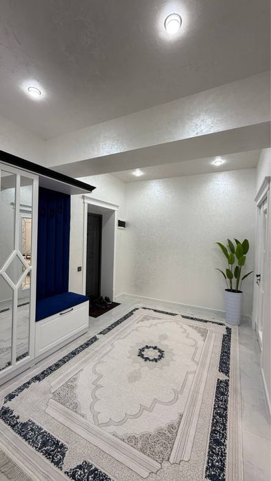 Продается 3 ком. Квартира площадью 105 кв.м. В Согдиане ор. Мечеть