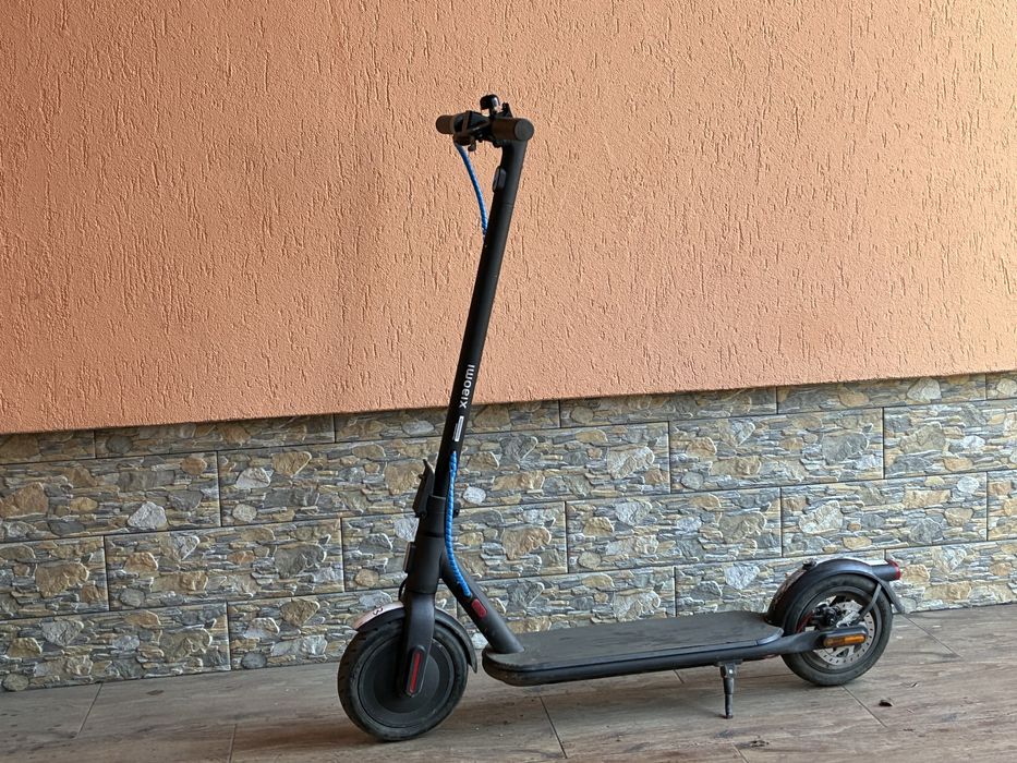 Xiaomi Electric Scooter 4, inca e in garantie.