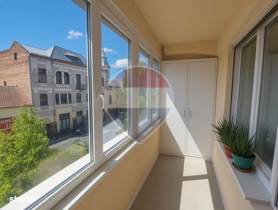 Apartament 3 camere, central, de vânzare, Salonta