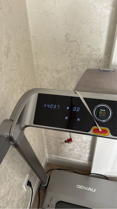 Беговая дорожка Genau