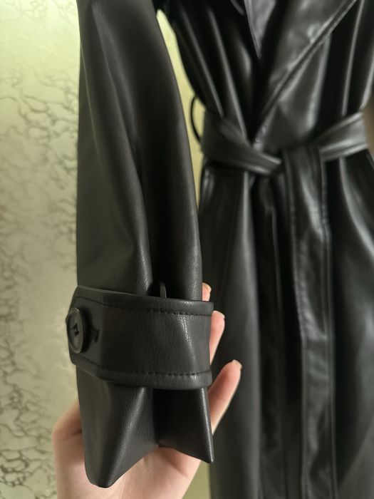 Тренч коут, cropp, размер М, носено, но в отлично състояние
