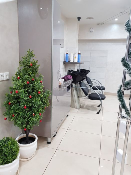 Продаётся салон красоты