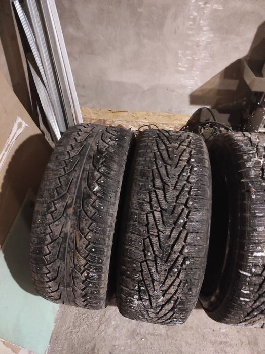 Продам 4 диска и резину