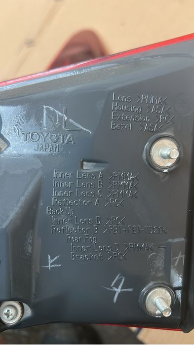 Задние стопы лексус l10