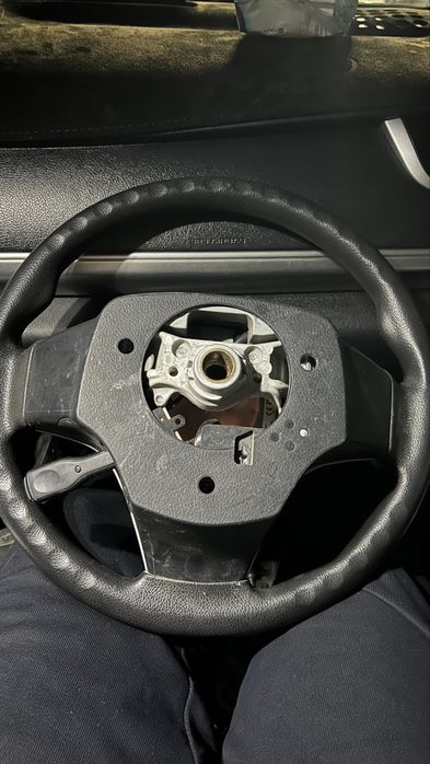 Продам руль от КАМРИ 50 Американец