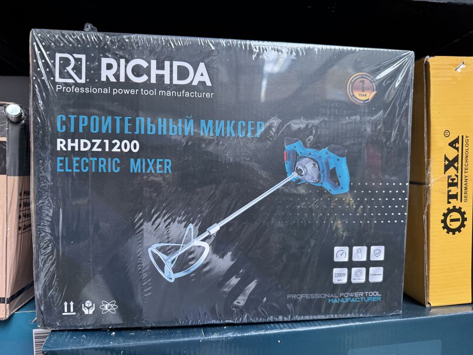 Миксер стройтельный makita