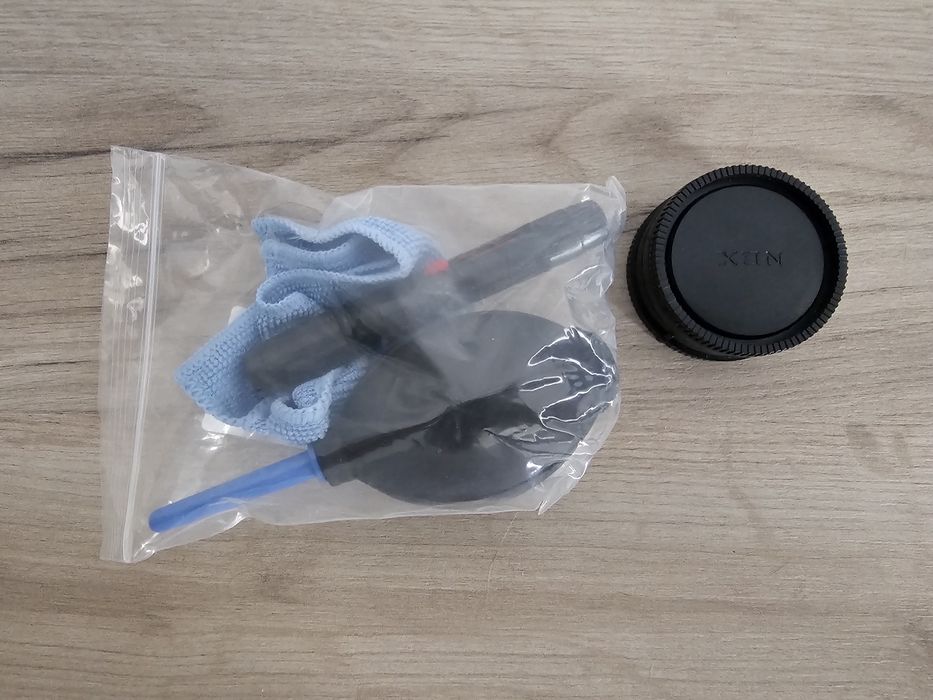 Pachet Complet Vlog & Streaming – Sony Alpha ZV-E10 + Obiectiv 16-50mm și Accesorii Premium (Gata de utilizare)