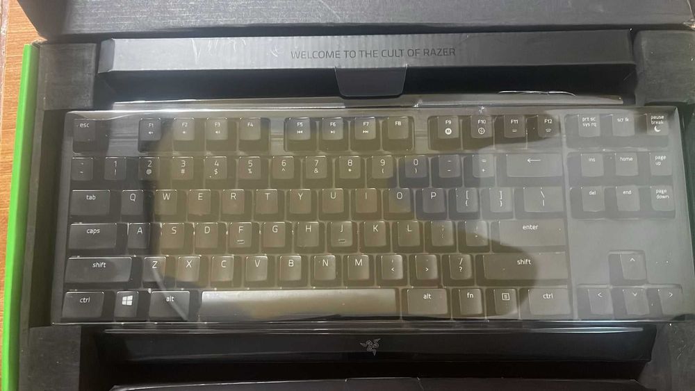 Razer Blackwidow Tournament Edition V2 + Razer Basilisk