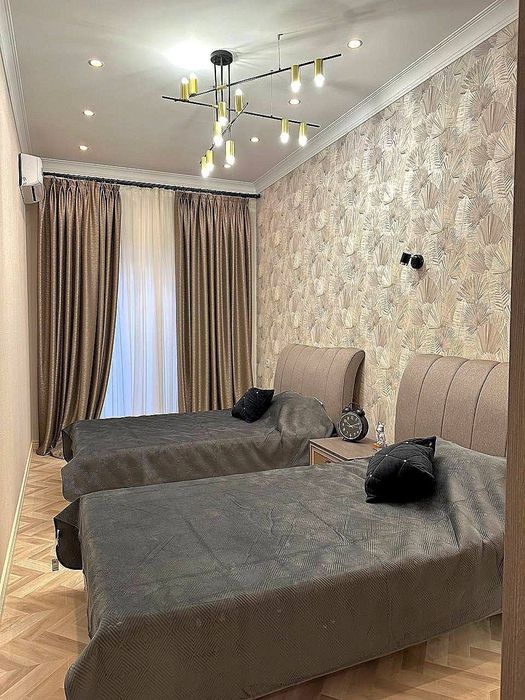 Сдается 3х ком квартира, ЖК Казахстан, ор-р: Алайский рынок, 110м²