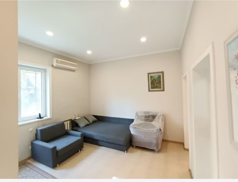 Метро Новза за Алиева 4,8 сотки ровный участок 2 линия