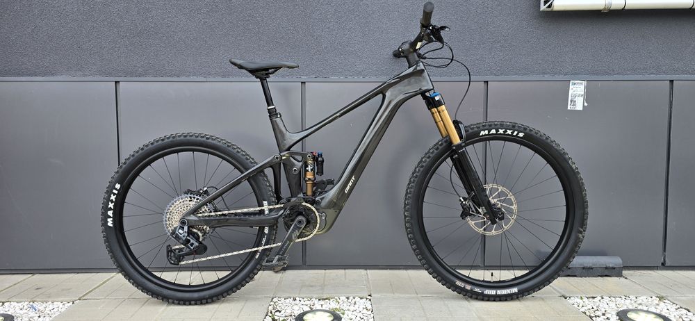Giant TRANCE X ADVANCED E+ELITE 1/V2 карбонов ел. Вел. 2025г.1х12 L.