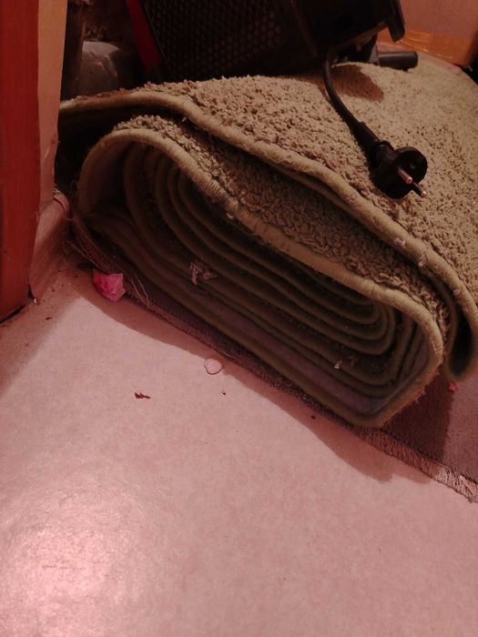 Ковролан сатылады