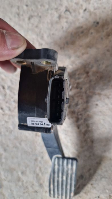 Педаль электронный