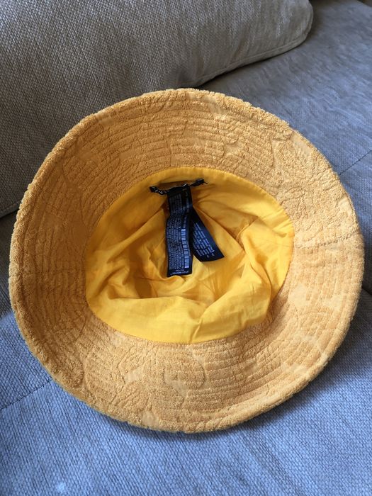 Шапка идиотка ZARA текстурирана