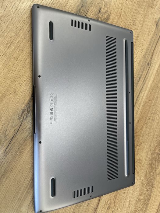 Huawei MateBook D15 (Ryzen 5 / 8 ГБ / SSD 512 ГБ)