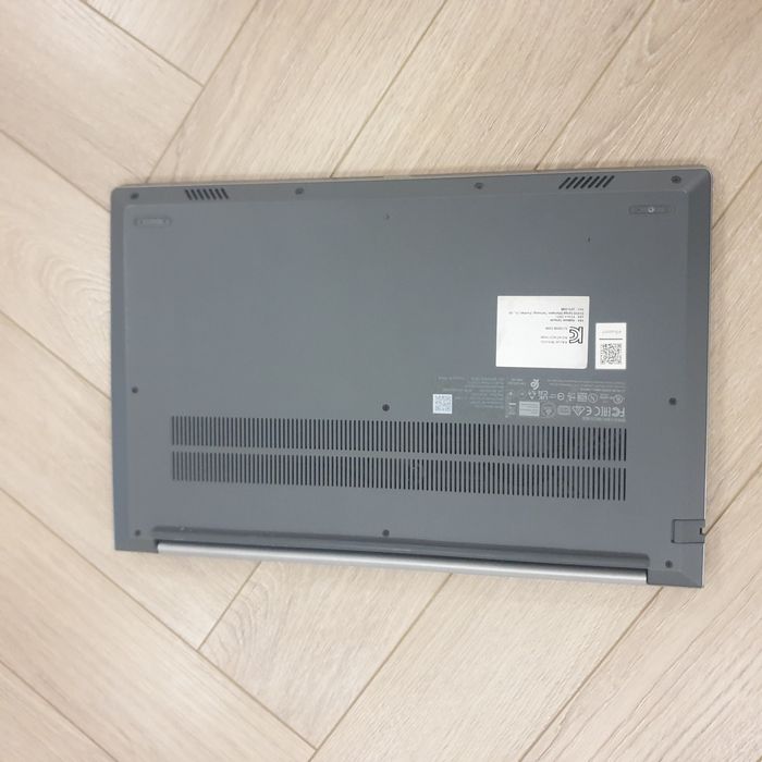 Lenovo thinkbook