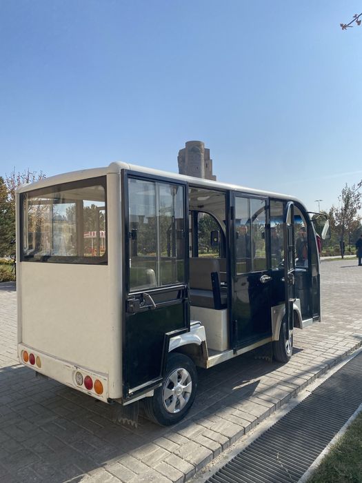 Golff car 9 kishilik