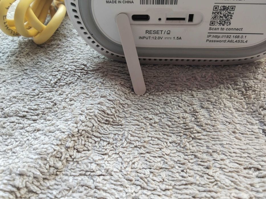 последен модел 5G рутер за сим карти на Иетел-чисто нов