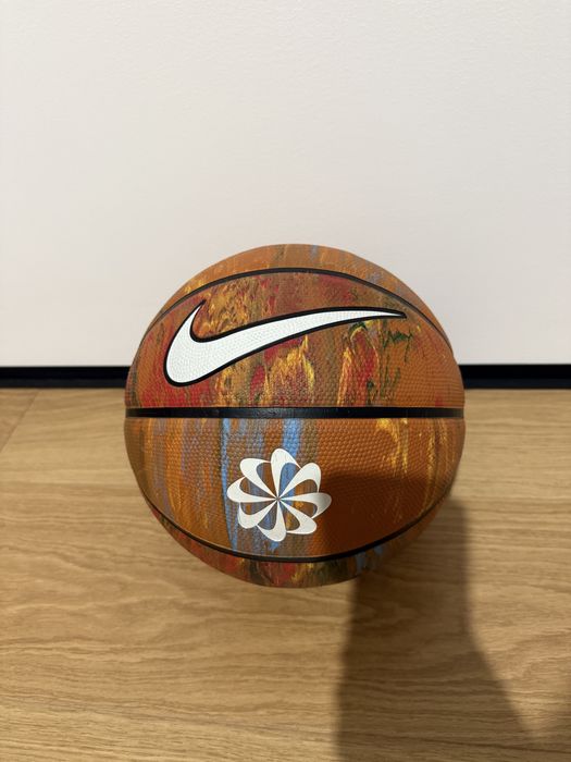 Баскетбольный мяч Nike