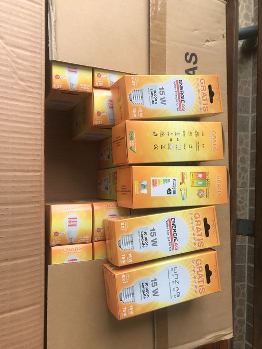 Vand becuri economice 15W, noi