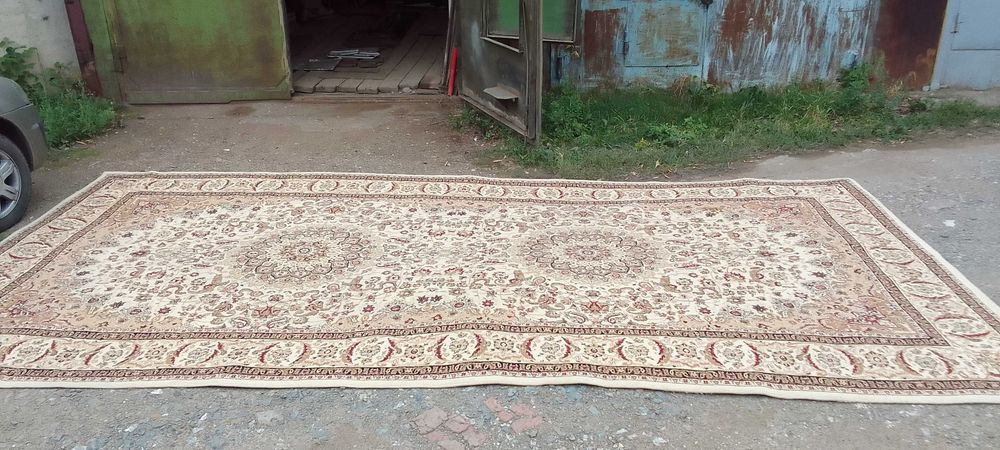 Срочно продам ковёр