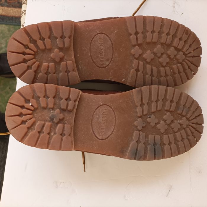 Модерни обувки от естествена кожа