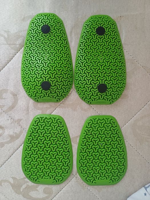 Protectii moto pantaloni genuchi si sold PMJ reglabile