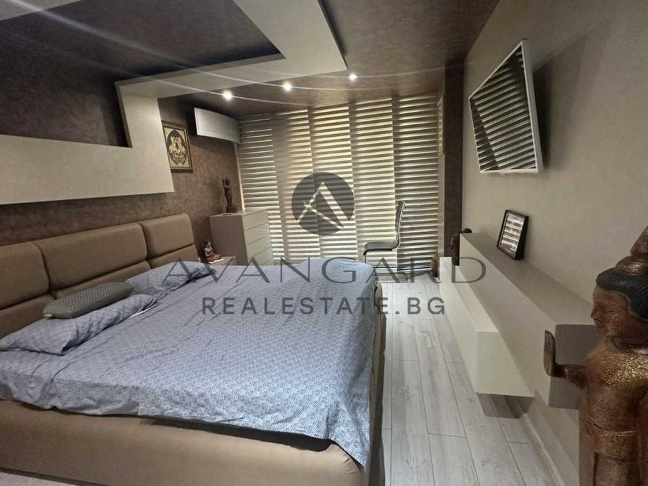 Продава се Тристаен апартамент в Пловдив, Център - 104 кв.м за 2770 €/кв.м - Снимка #2