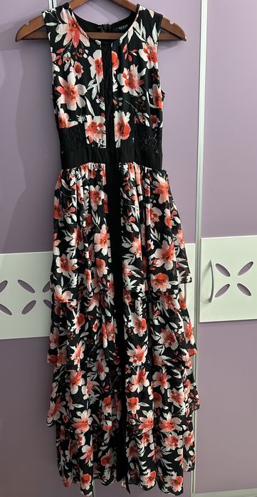 Рокля Guess