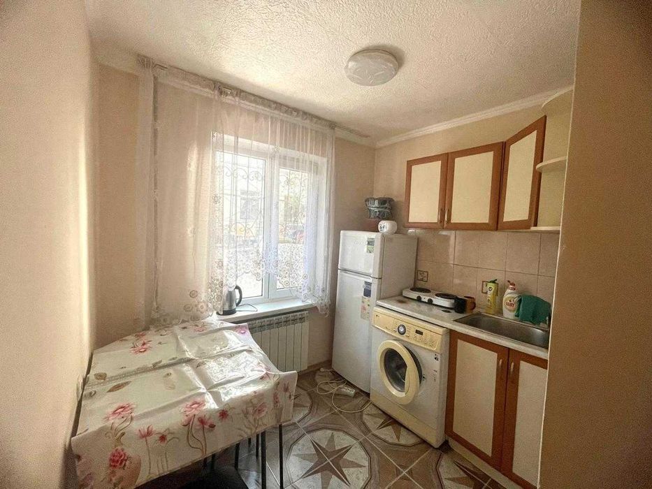 Продам 1 комн квартиру в общежитие со своим санузлом в центре города