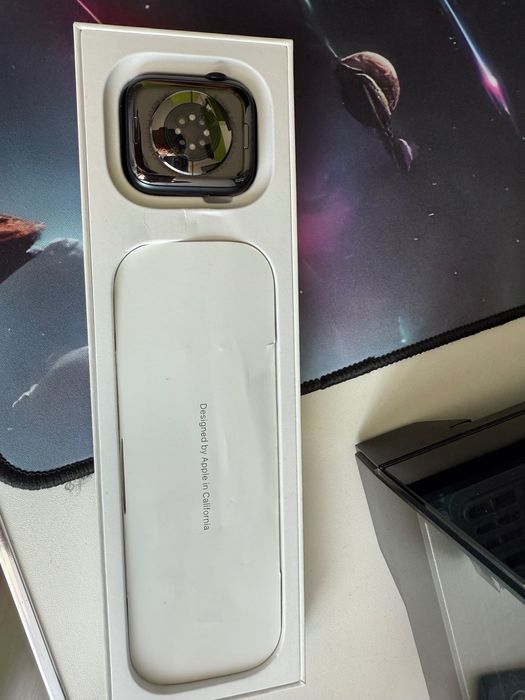 Apple Watch Series 9, 45 mm – Midnight, baterie 98%, stare perfectă