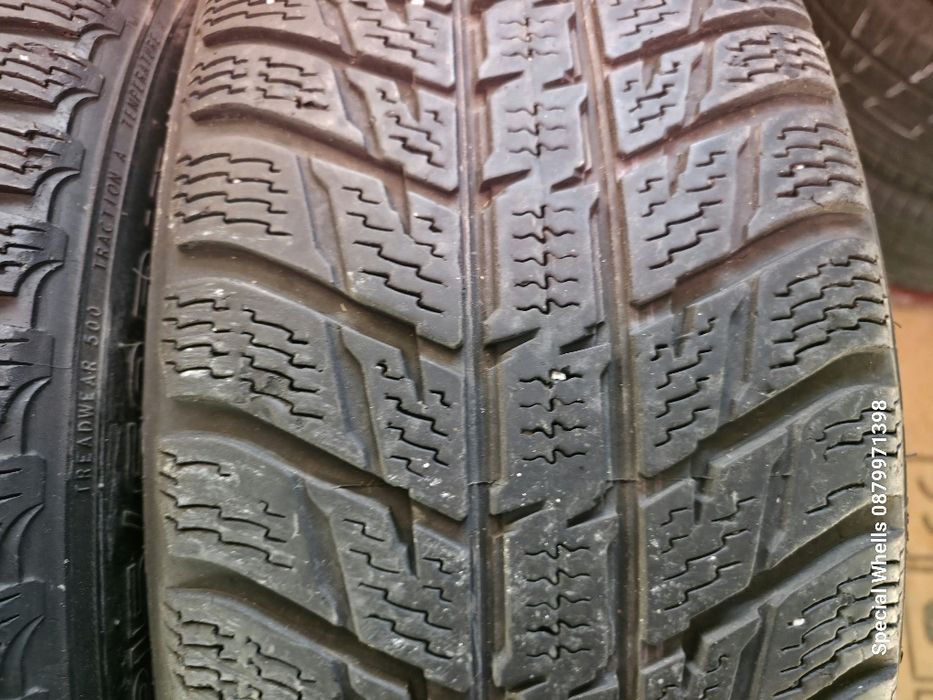 215/60R17 зимни гуми