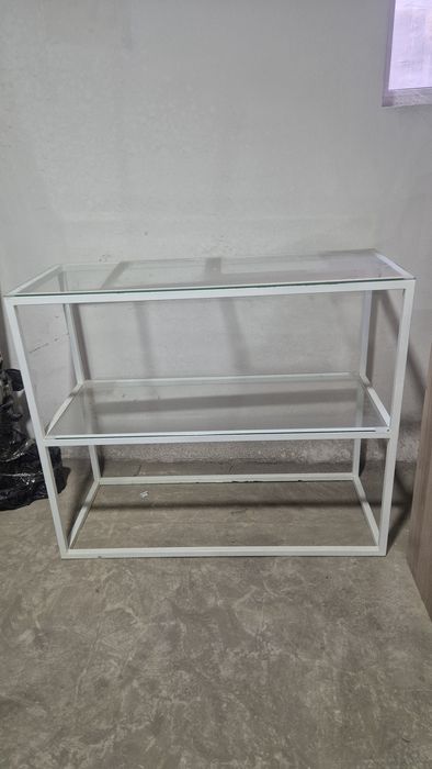 Стол стеклянный с полками