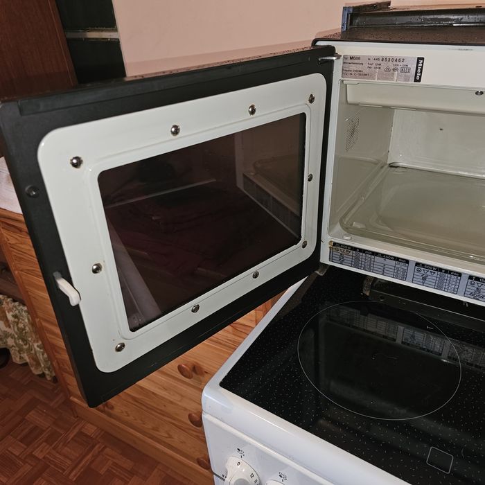 Фурна и микровълнова Miele