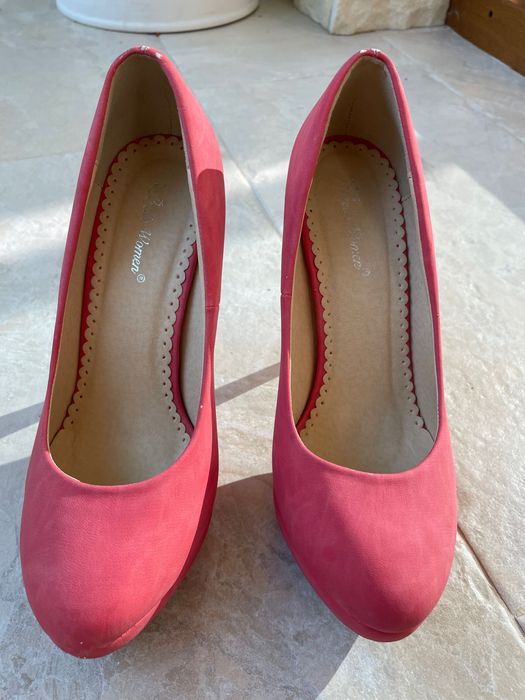 Дамски обувки 38 номер - 3 модела