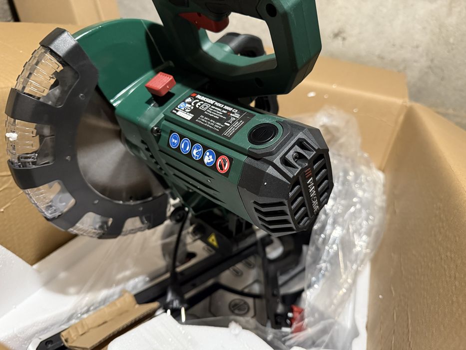 Чисто нов настолен циркуляр Parkside