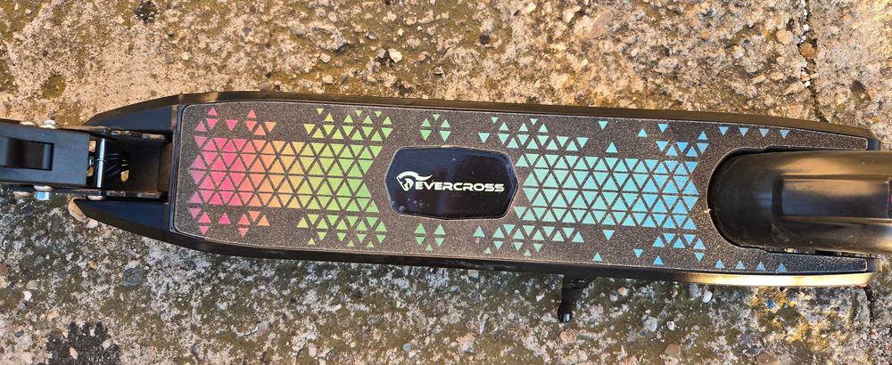 Trotinetă Electrică Copii EVERCROSS EV06C (6-12 ani) – Ca Nouă (Utilizată o singură dată!)
