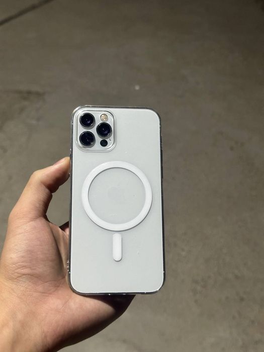 iPhone 12 Pro.