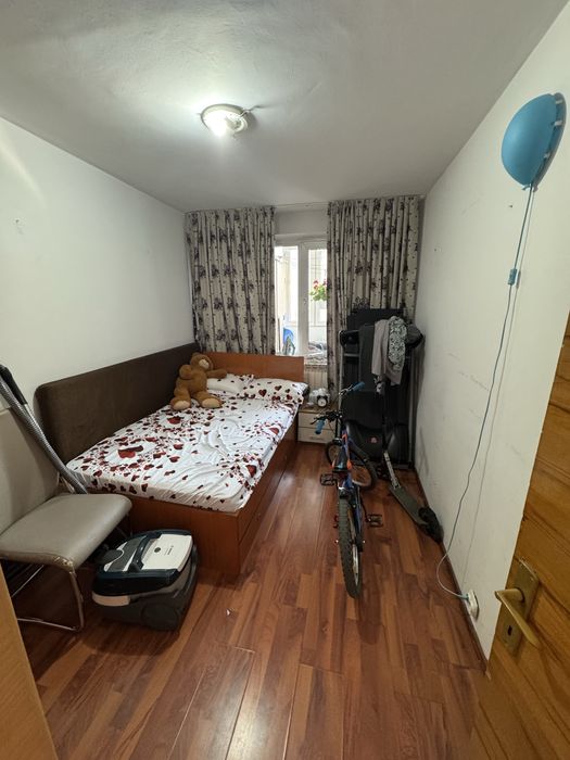 Apartament de vanzare 4 camera Crangasi