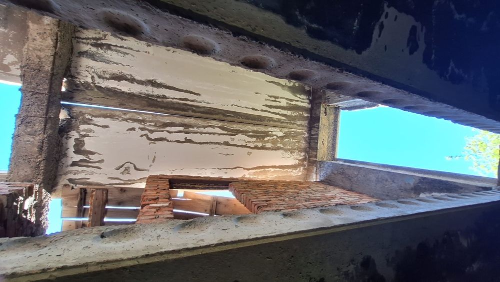 Продам землю с домом и коттеджем