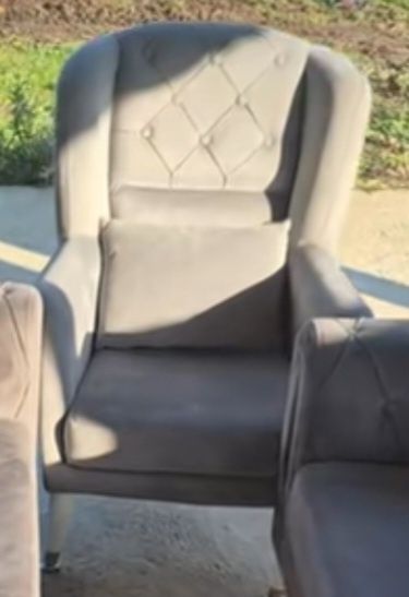 Ново кресло без забележка с мемор и пянс