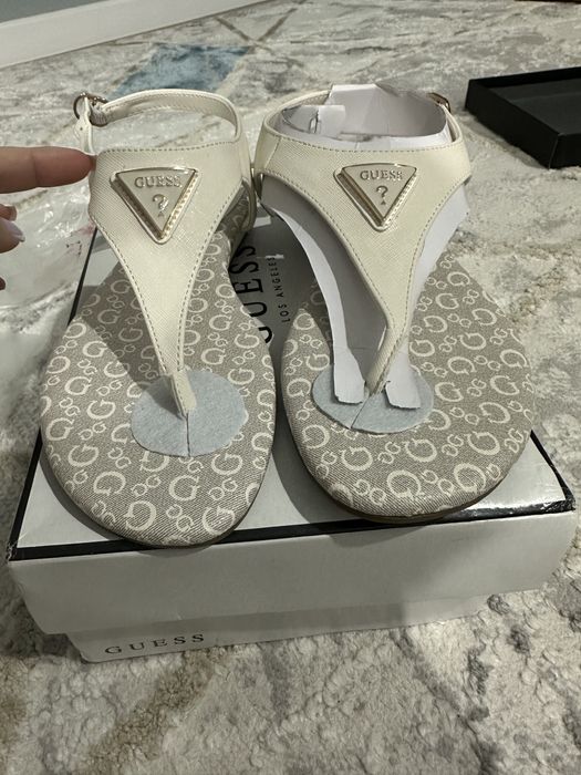guess новые сандали, оригинал