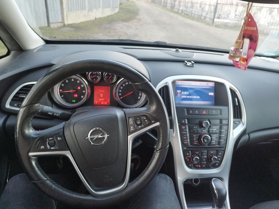 Opel Astra j sport tourer