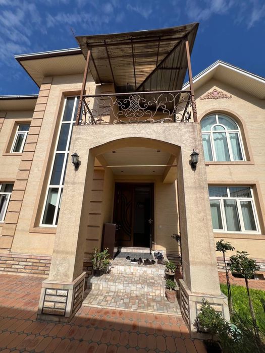 Аренда Яккасарайский р-н шикарный больщой дом