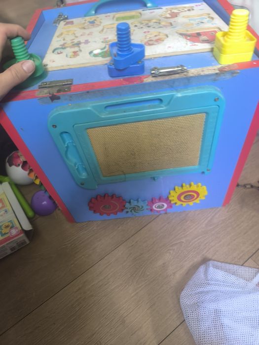 Продам игрушки  для маленьких